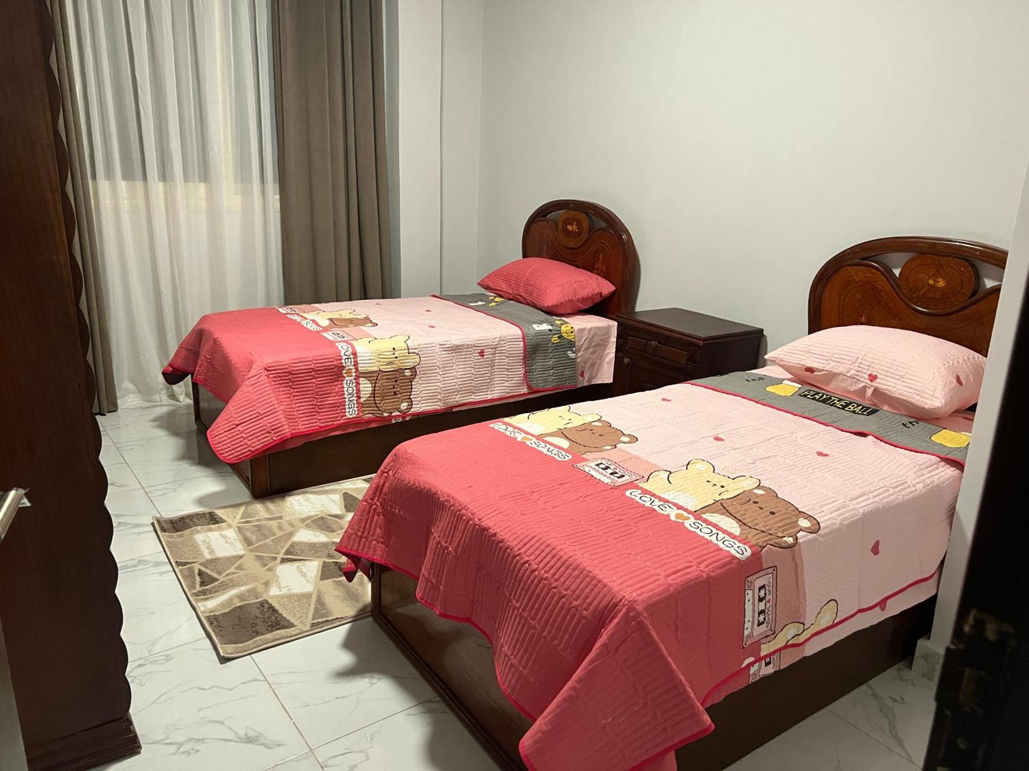 Luxury Beside Mall Of Arabia And Dar Al-fouad Hospital - Families Only- No Alcoholic Beverages * 6th of October City