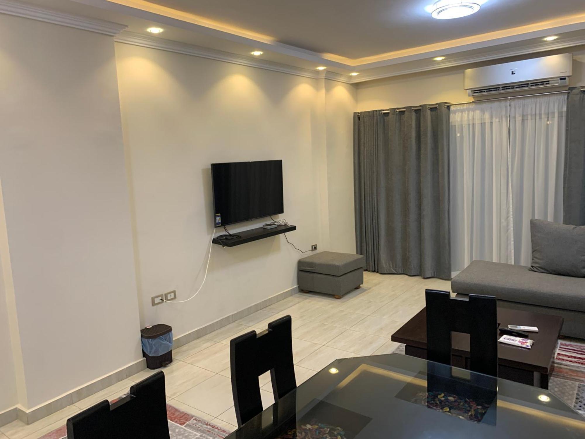 Luxury Beside Mall Of Arabia And Dar Al-fouad Hospital - Families Only- No Alcoholic Beverages Apartment *