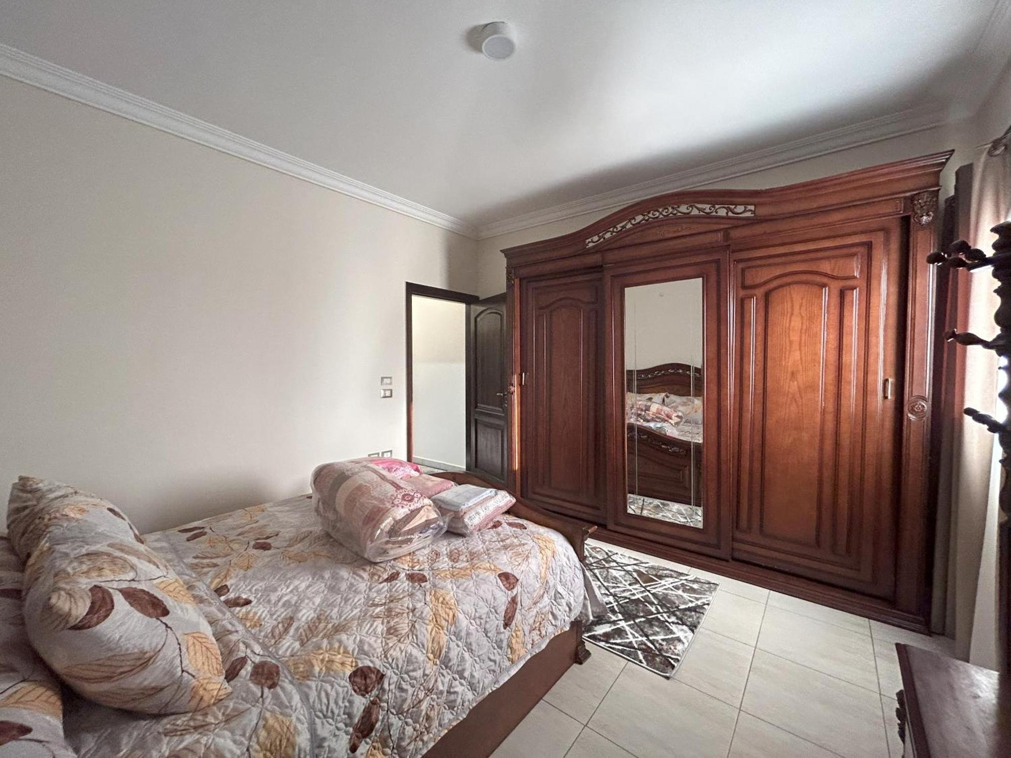 Luxury Beside Mall Of Arabia And Dar Al-fouad Hospital - Families Only- No Alcoholic Beverages Apartment *