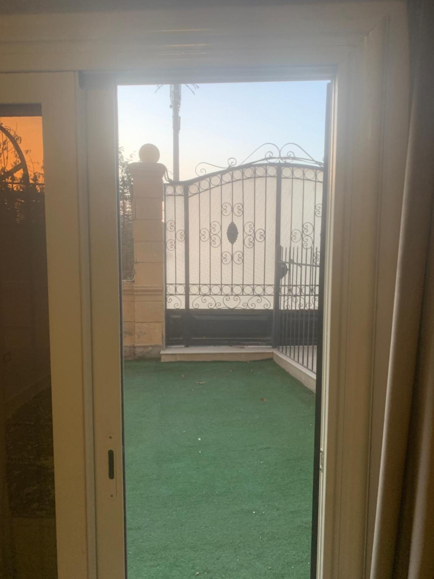 Luxury Beside Mall Of Arabia And Dar Al-fouad Hospital - Families Only- No Alcoholic Beverages *