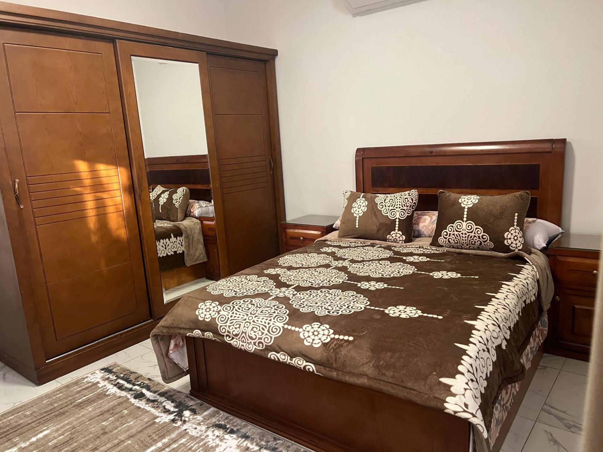 Luxury Beside Mall Of Arabia And Dar Al-fouad Hospital - Families Only- No Alcoholic Beverages 6th of October City
