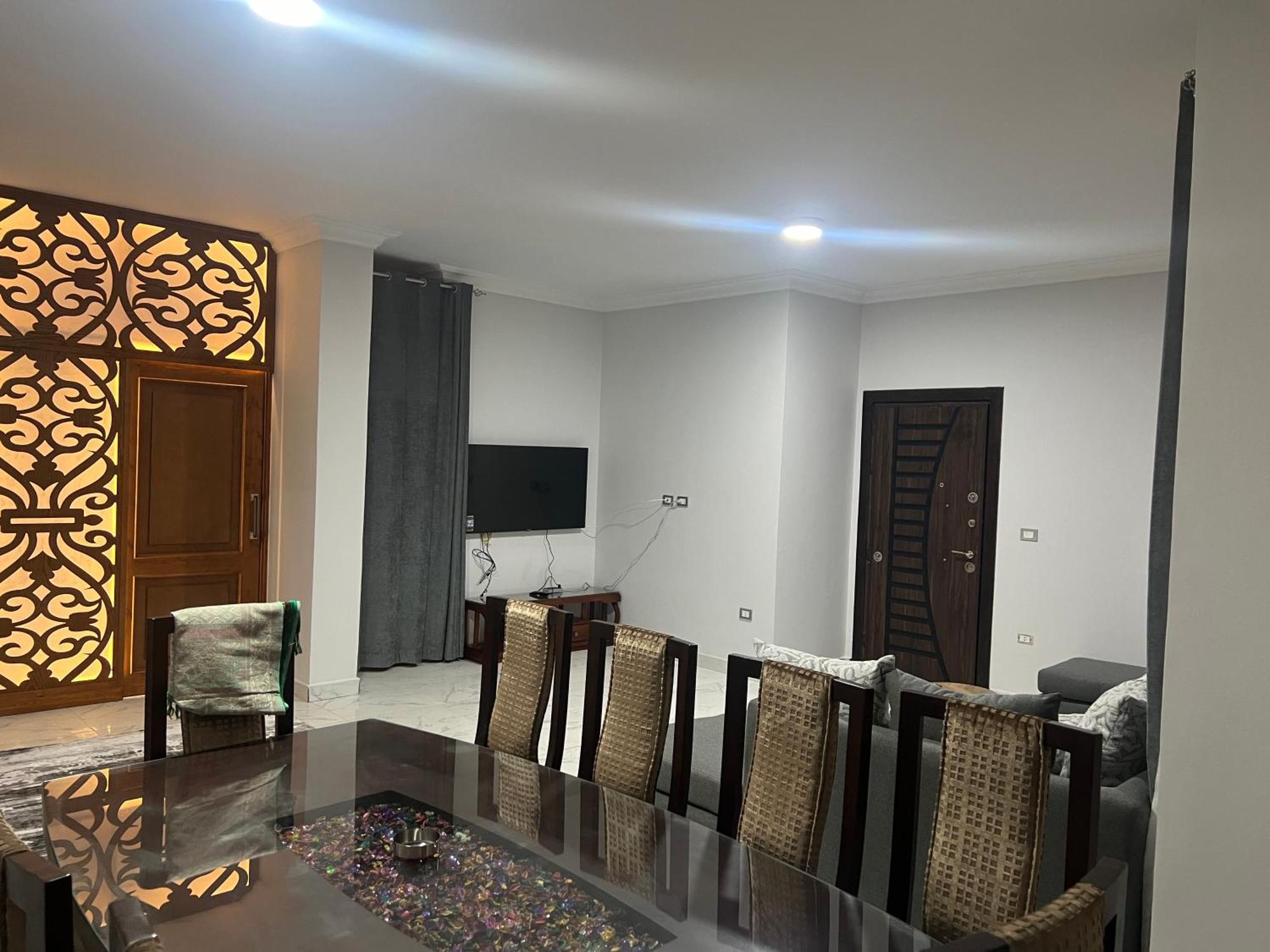 Luxury Beside Mall Of Arabia And Dar Al-fouad Hospital - Families Only- No Alcoholic Beverages 6th of October City